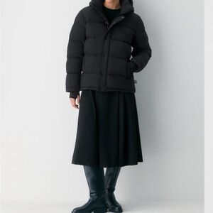 Aritzia Black Puffer Jacket